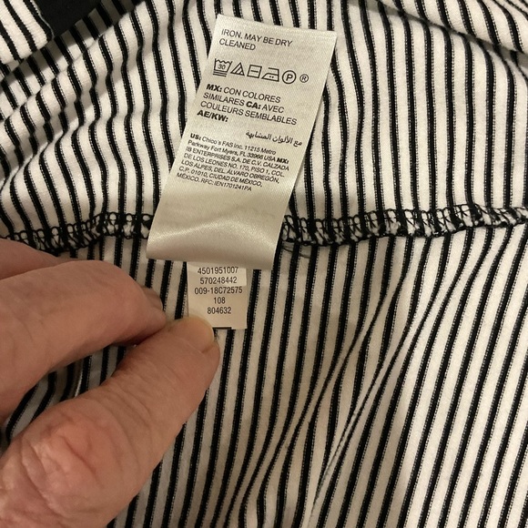 Chico's Long Sleeve Striped Tunic Black/White Sheer Trim Women’s Sz 8 Chico’s 1 - Picture 9 of 10